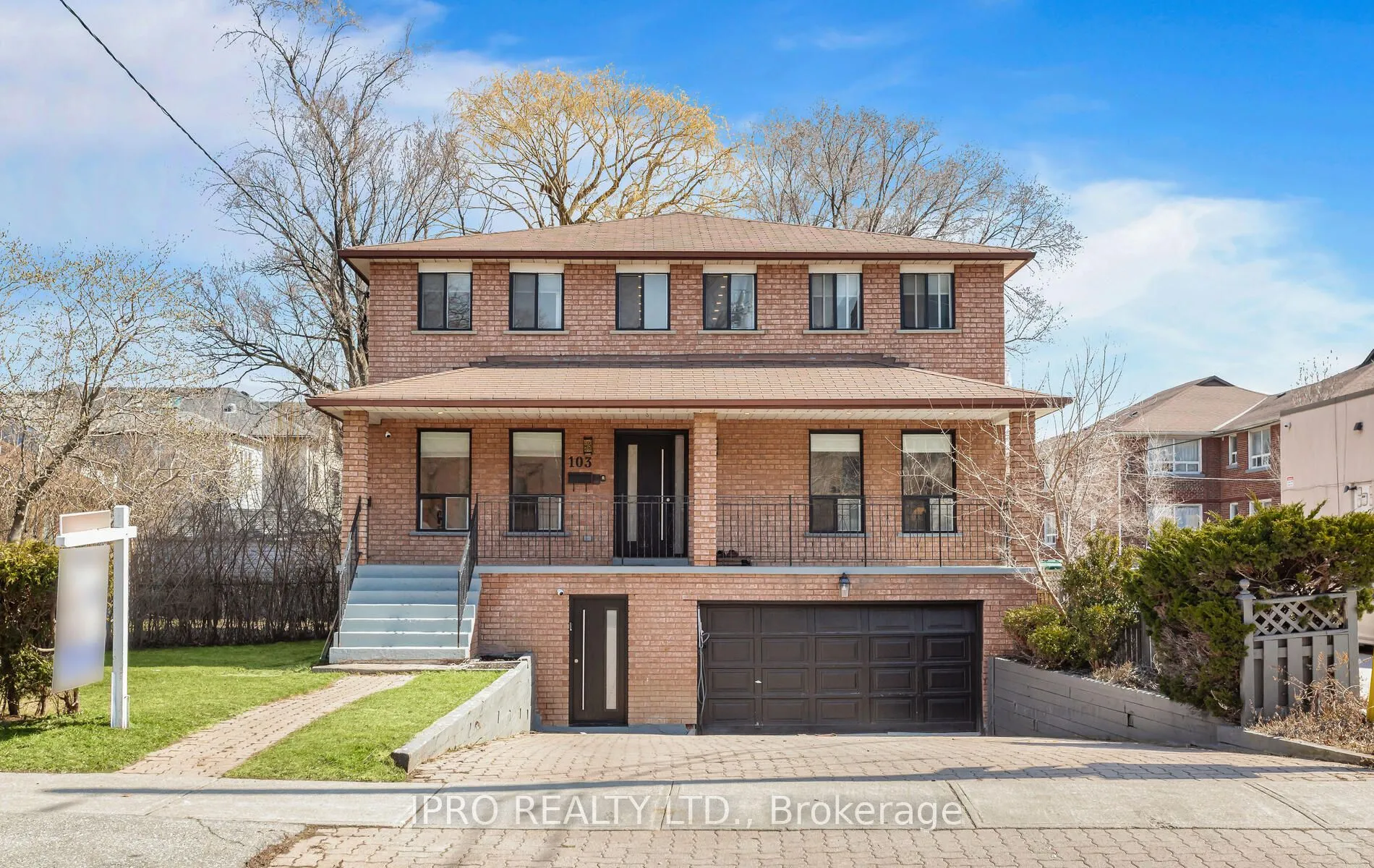103 Allingham Gardens, Toronto, ON M3H 1X9