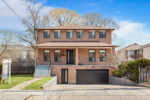 103 Allingham Gardens, Toronto, ON M3H 1X9