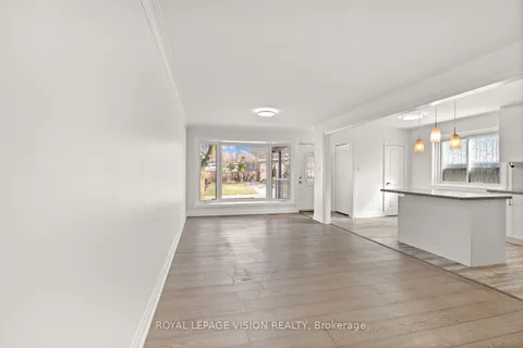 58 Pynford Crescent, Toronto, ON M3A 1W8