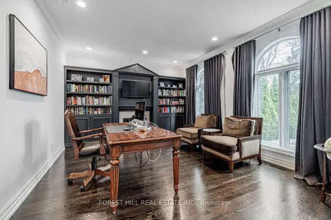 75 Otter Crescent, Toronto, ON M5N 2W7