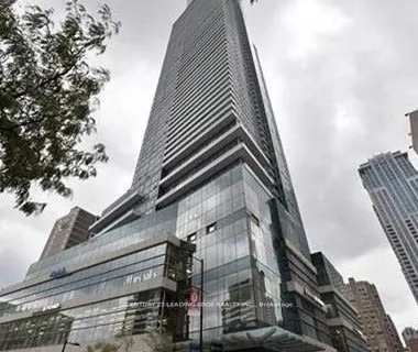 386 Yonge Street, Toronto, ON M5B 0A5
