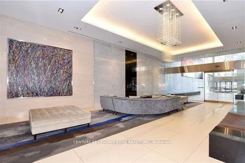 386 Yonge Street, Toronto, ON M5B 0A5