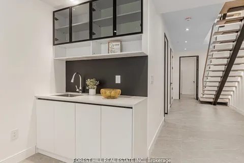 515 Woburn Avenue, Toronto, ON M5M 1L8
