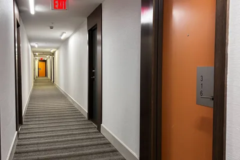 30 Nelson Street, Toronto, ON M5V 0H5