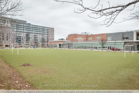 200 Sackville Street, Toronto, ON M5A 0C4