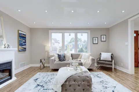 120 Harlandale Avenue, Toronto, ON M2N 7P3