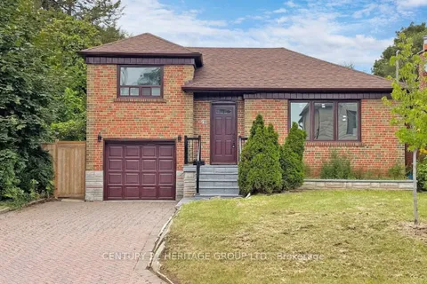 120 Harlandale Avenue, Toronto, ON M2N 7P3