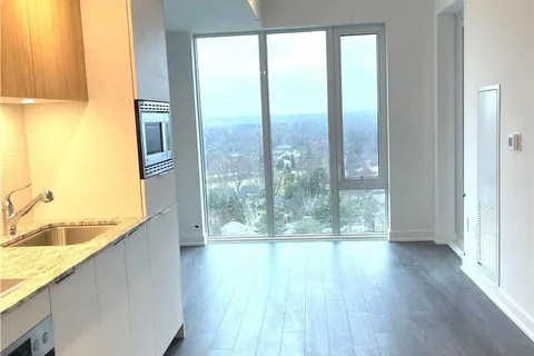 20 O'neill Road, Toronto, ON M3C 0R2