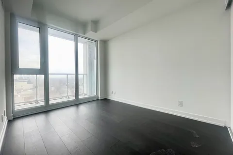 2020 Bathurst Street, Toronto, ON M5P 0A6