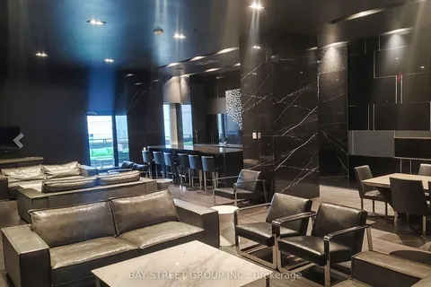 125 Peter Street, Toronto, ON M5V 0M2