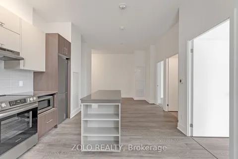 188 Fairview Mall Drive, Toronto, ON M2J 4T1