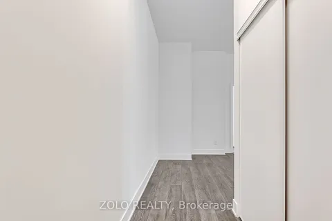188 Fairview Mall Drive, Toronto, ON M2J 4T1