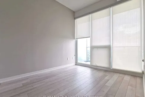 115 McMahon Drive, Toronto, ON M2K 0E3