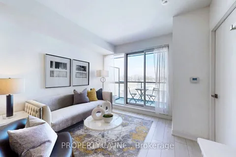 31 Tippett Road, Toronto, ON M3H 0C8