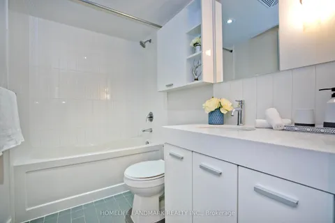 29 Singer Court, Toronto, ON M2K 0B3