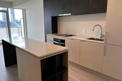 89 Church Street, Toronto, ON M5C 2G3