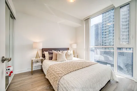 5180 Yonge Street, Toronto, ON M2N 0K5