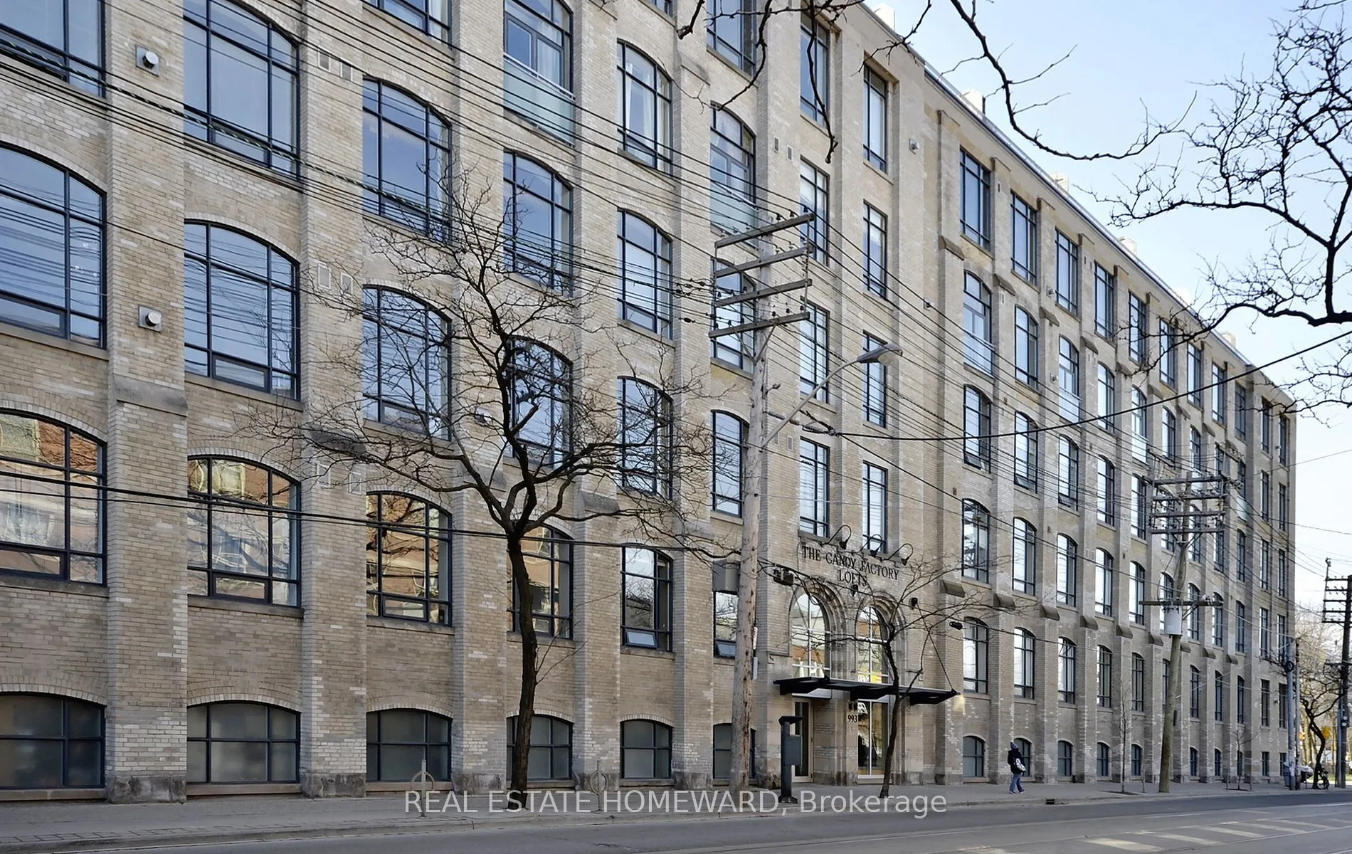 993 Queen Street, Toronto, ON M6J 1H2