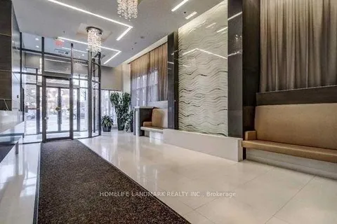 530 St Clair Avenue, Toronto, ON M6C 0A2