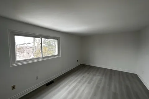 10 Rusty Crestway N/A, Toronto, ON M2J 2Y4