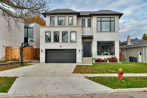 6 Stubbs Drive, Toronto, ON M2L 2R1