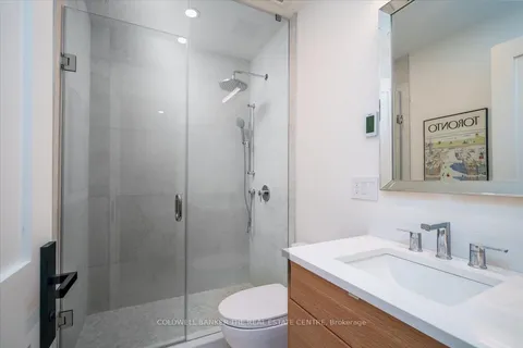 37 Woodlawn Avenue, Toronto, ON M4V 1G6