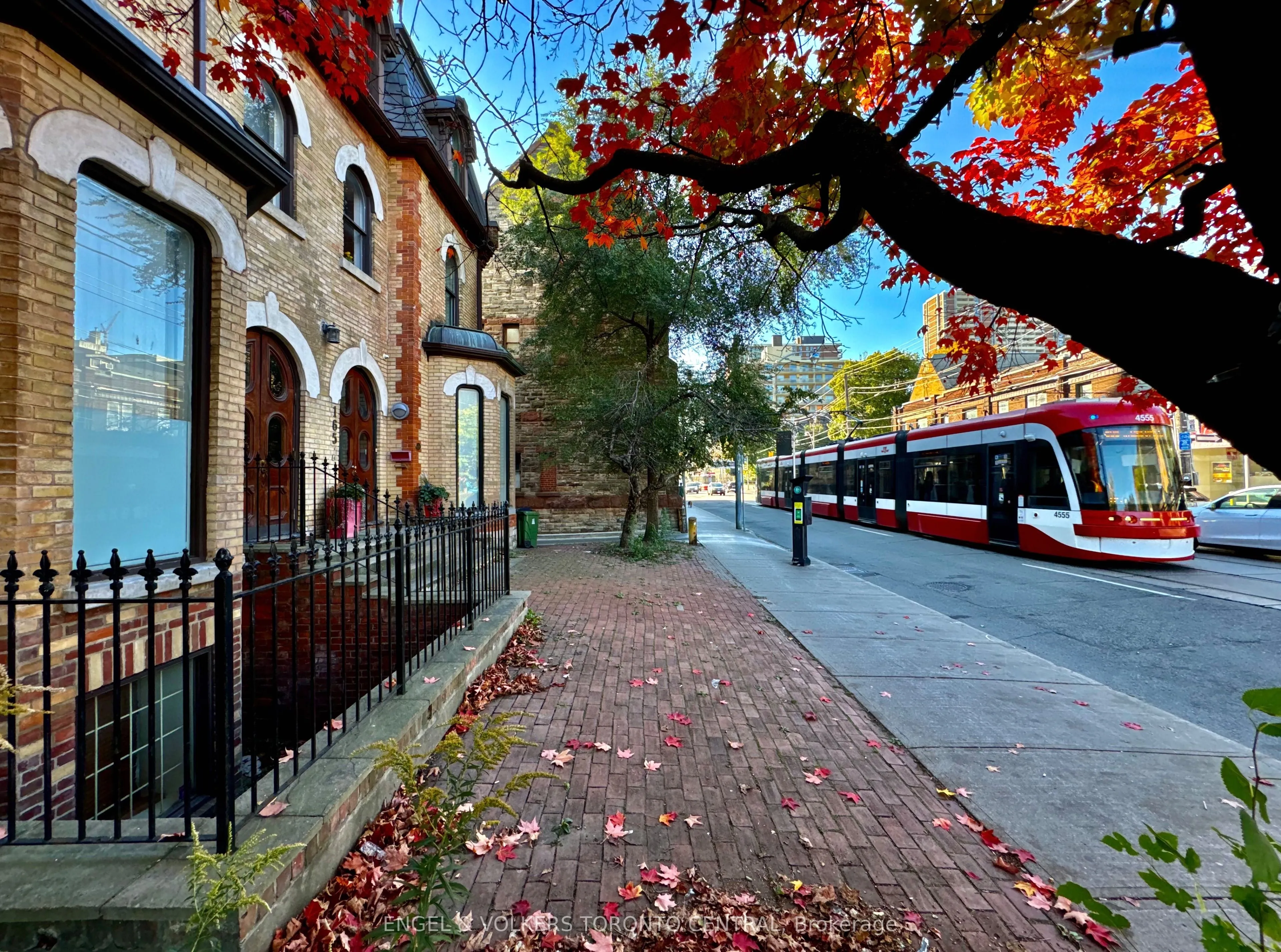 167 Carlton Street, Toronto, ON M5A 2K3