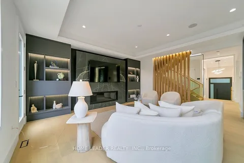 169 Poyntz Avenue, Toronto, ON M2N 1J5