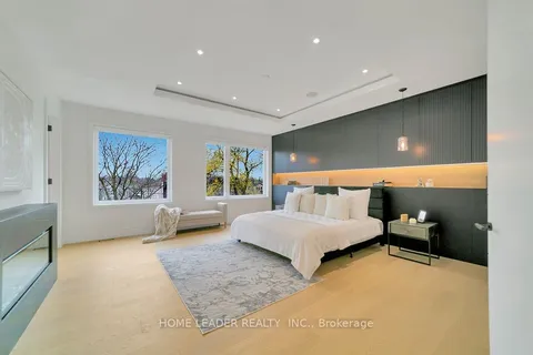 169 Poyntz Avenue, Toronto, ON M2N 1J5