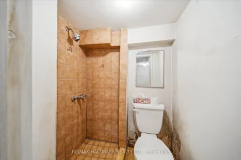 510 Northcliffe Boulevard, Toronto, ON M6E 3L5