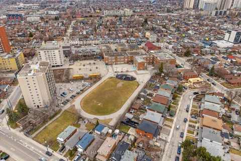 510 Northcliffe Boulevard, Toronto, ON M6E 3L5