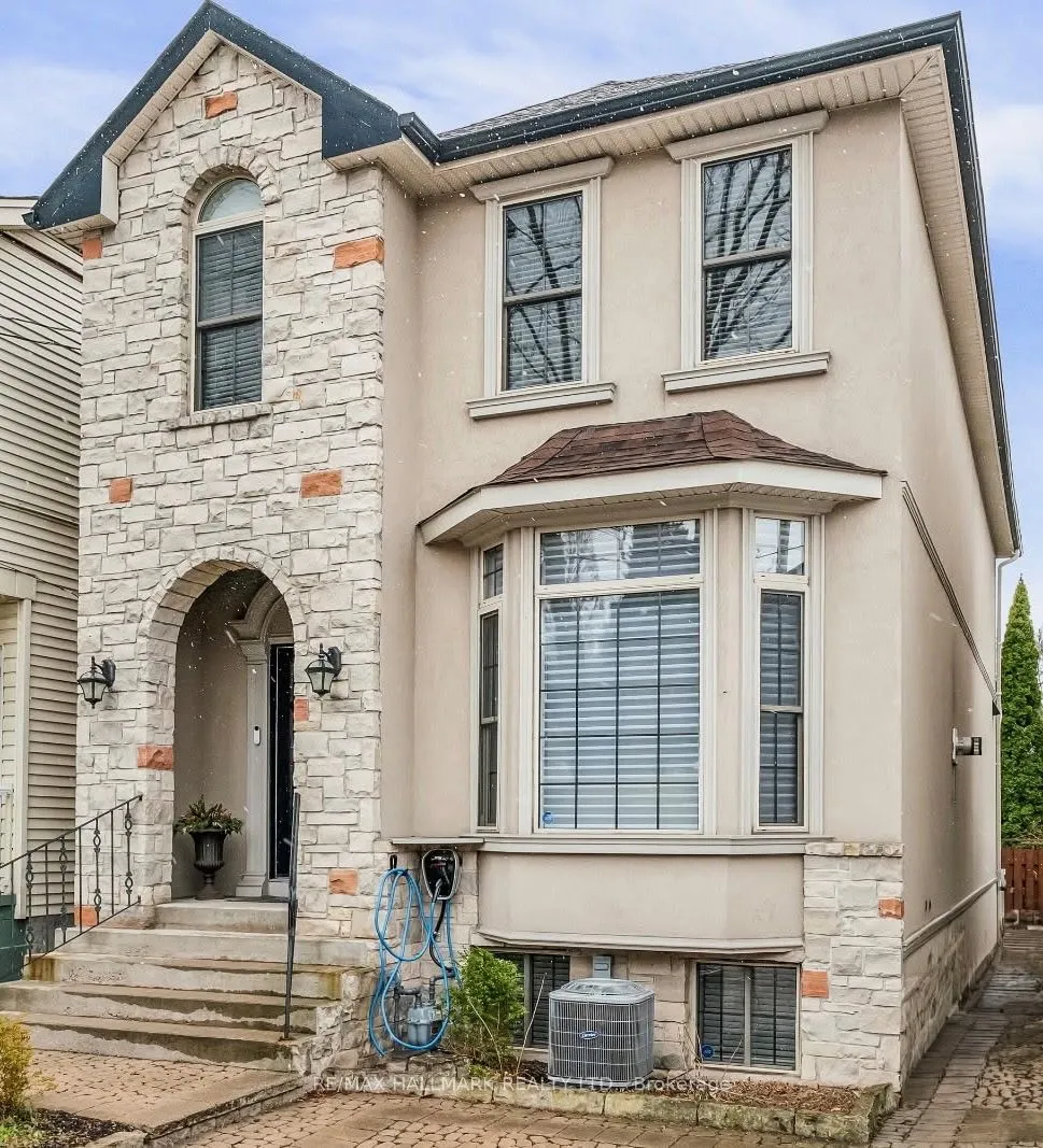 485 Davisville Avenue, Toronto, ON M4S 1J2