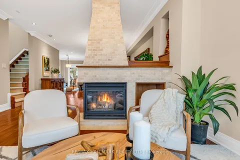 485 Davisville Avenue, Toronto, ON M4S 1J2