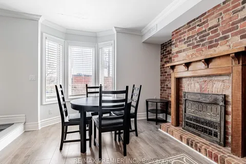 10 St Annes Road, ON M6J 2C1