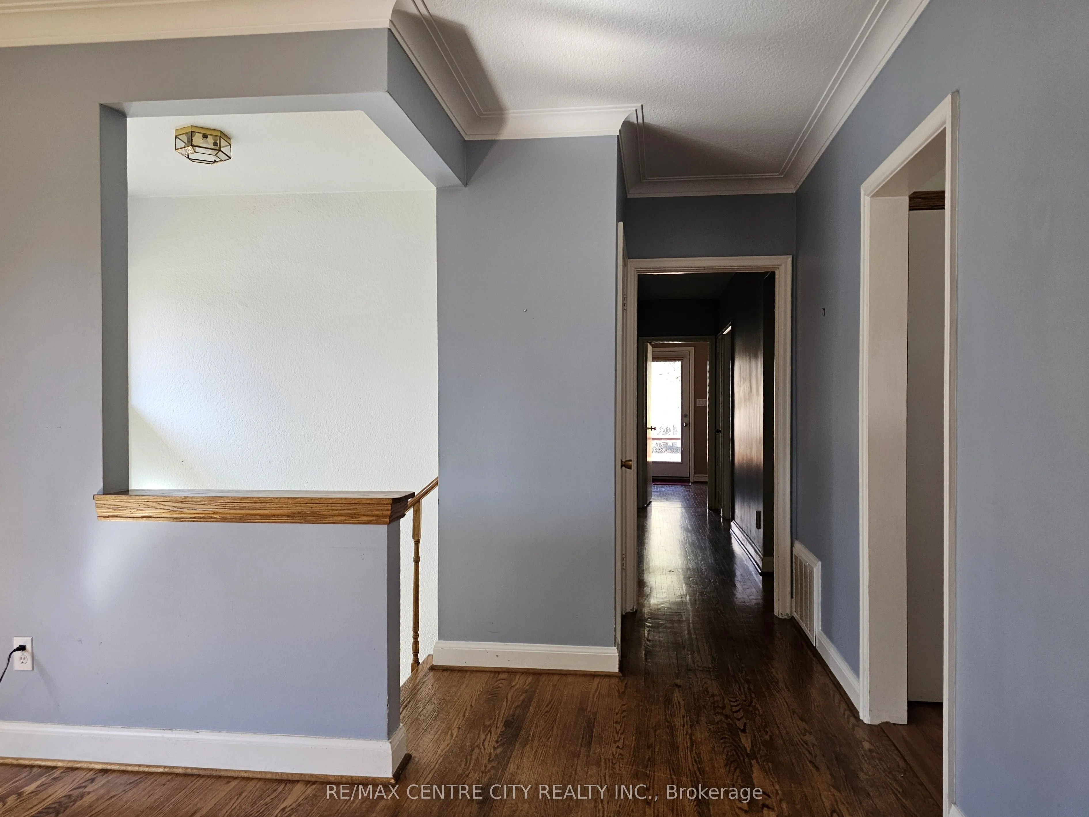 274 Burnett Avenue, Toronto, ON M2N 1W1