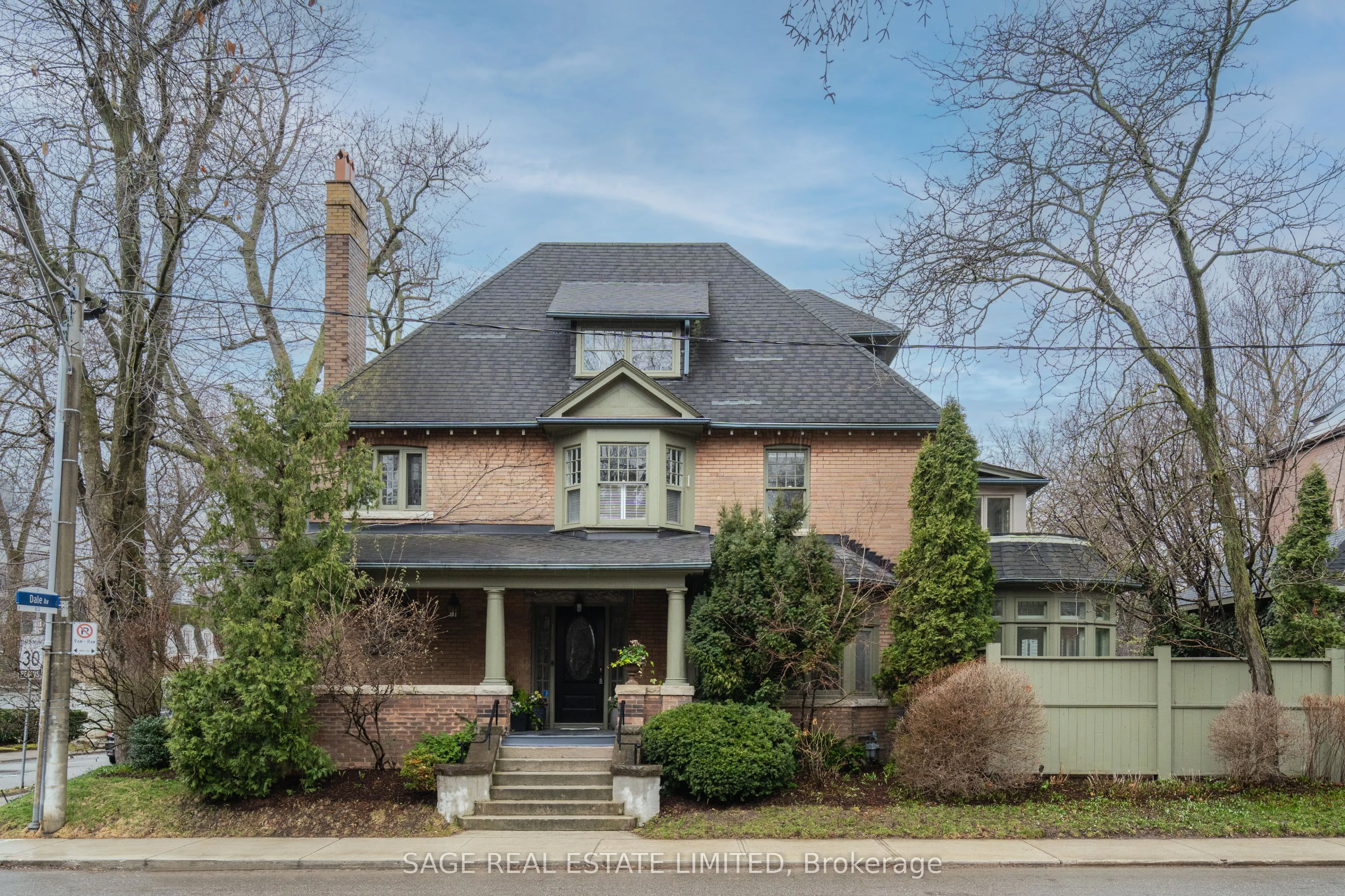 57 Castle Frank Road, Toronto, ON M4W 2Z5