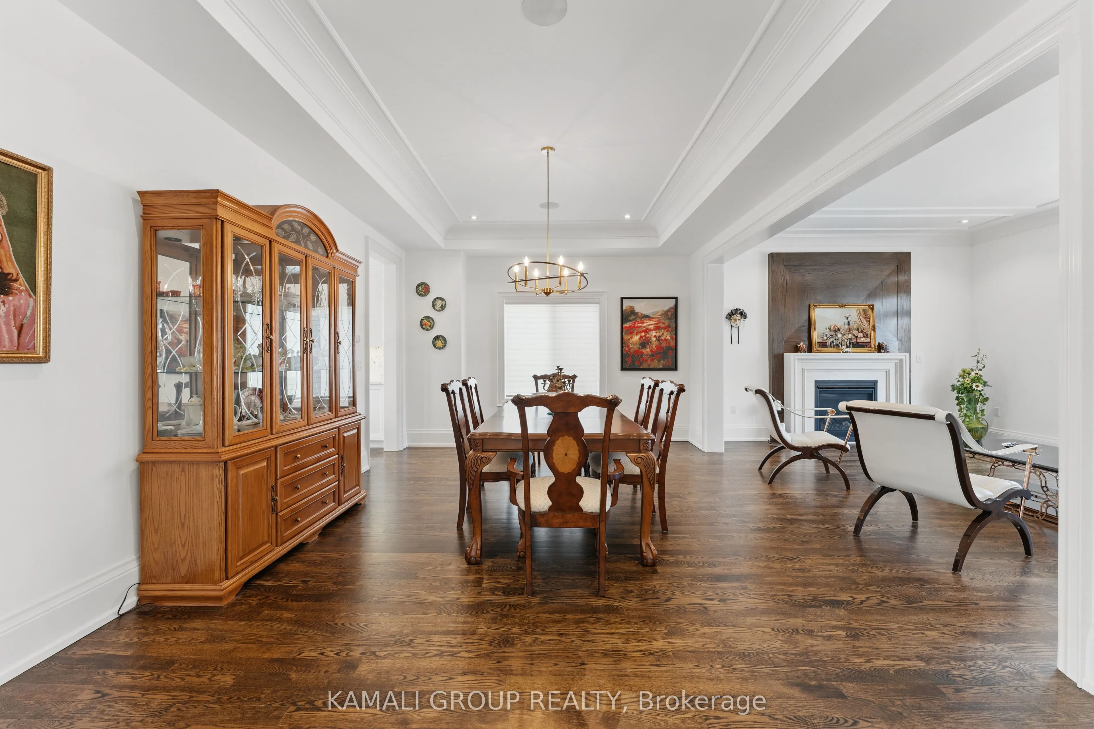 253 Poyntz Avenue, Toronto, ON M2N 1J8