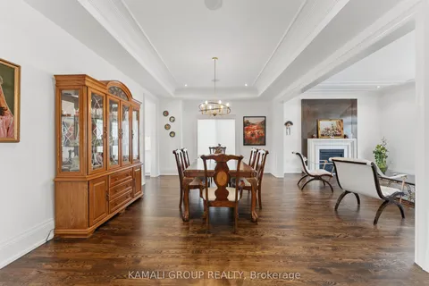 253 Poyntz Avenue, Toronto, ON M2N 1J8