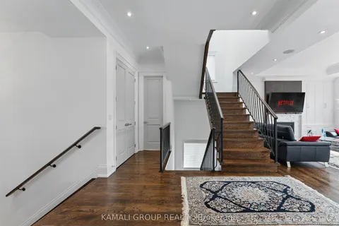 253 Poyntz Avenue, Toronto, ON M2N 1J8