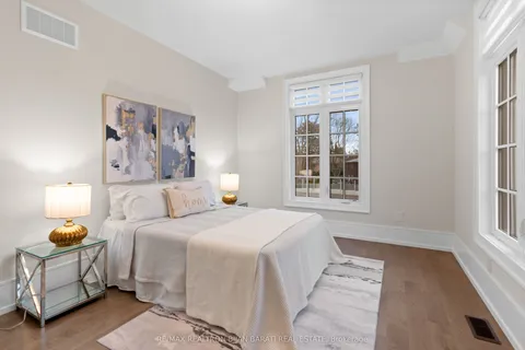 29 Ballyconnor Court, Toronto, ON M2M 4C6
