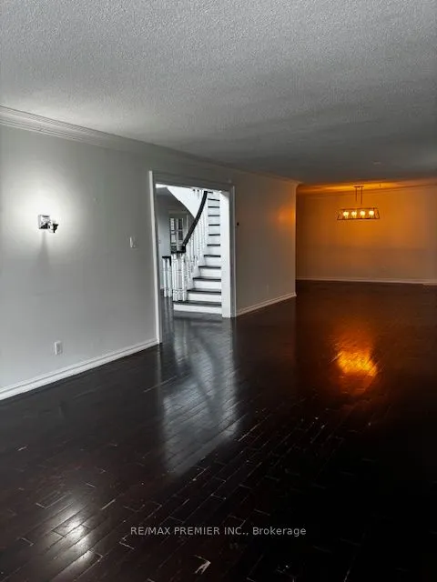 128 Fisherville Road, Toronto, ON M2R 3C2
