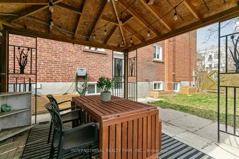 50 Denison Avenue, Toronto, ON M5T 2M8