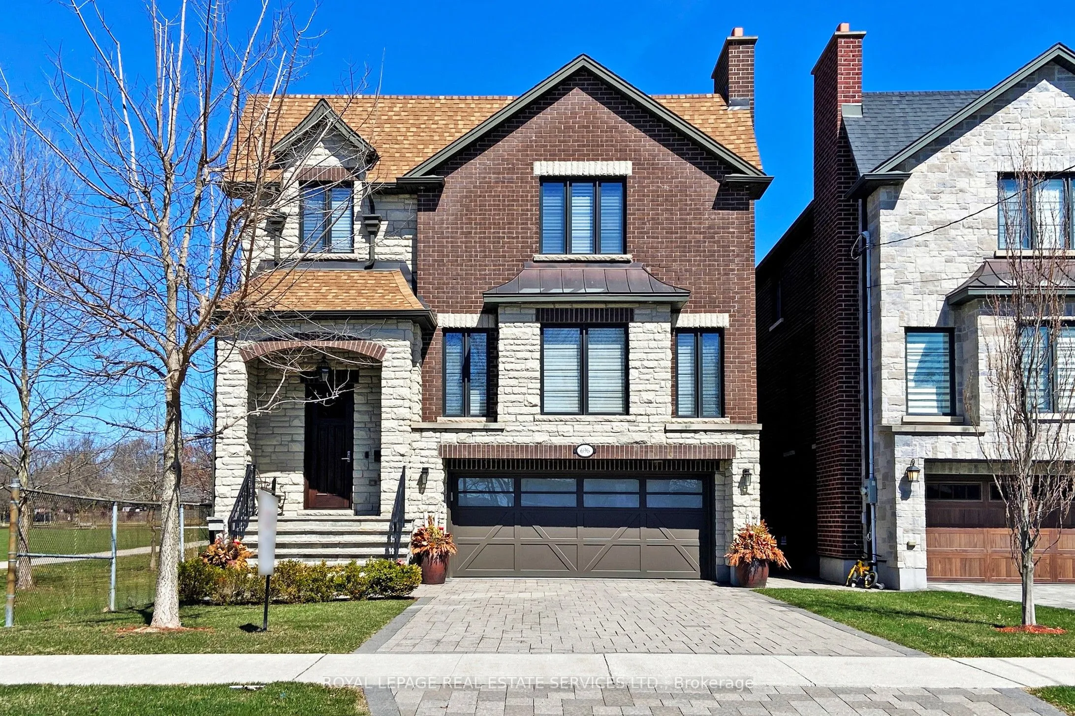 696 Glengrove Avenue, Toronto, ON M6B 3J7