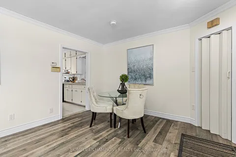 52 Altamont Road, Toronto, ON M2M 1S7