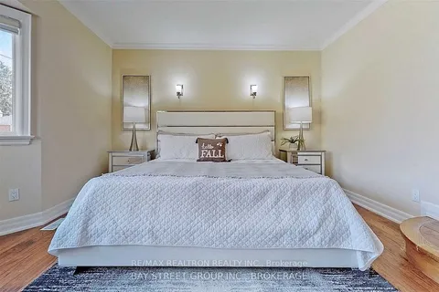 83 Norton Avenue, Toronto, ON M2N 4A4