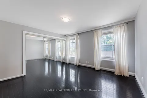 4 Caribou Road, Toronto, ON M5N 2A1
