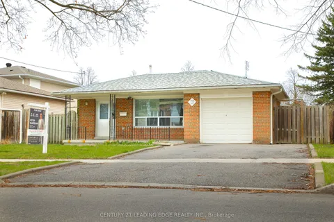 23 Lesgay Crescent, Toronto, ON M2J 2H9