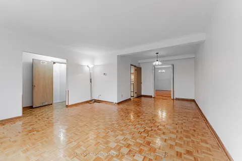 796 Davenport Road, Toronto, ON M6G 2B3