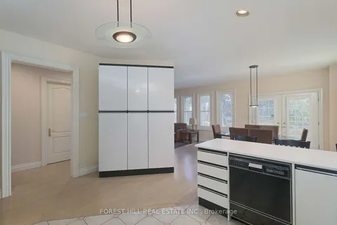 51 Stuart Avenue, Toronto, ON M2N 1B2