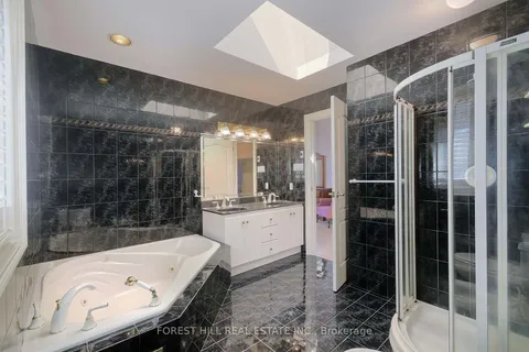 51 Stuart Avenue, Toronto, ON M2N 1B2
